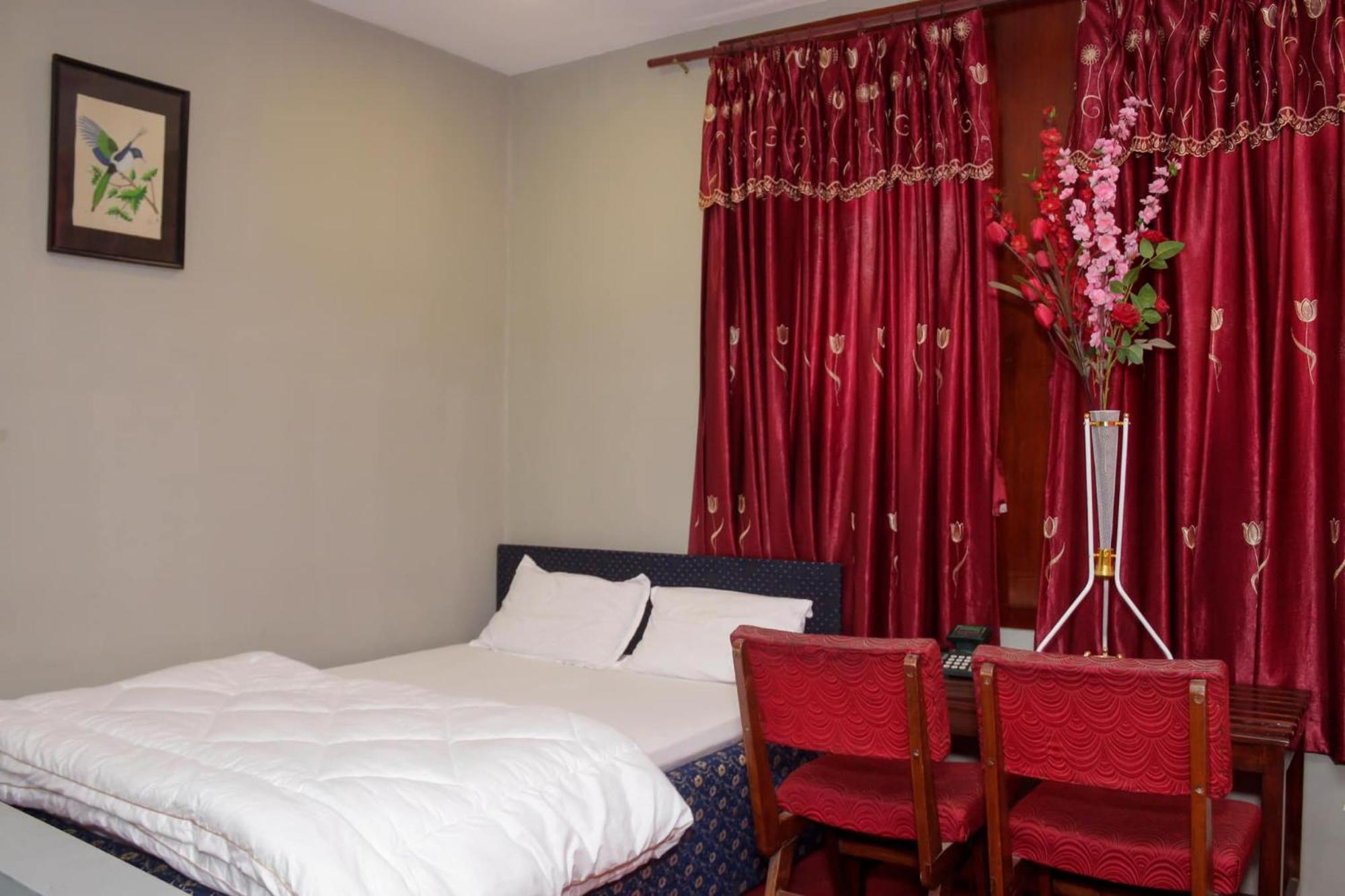 Hotel Dimond Grand Villa Kathmandu Bagian luar foto